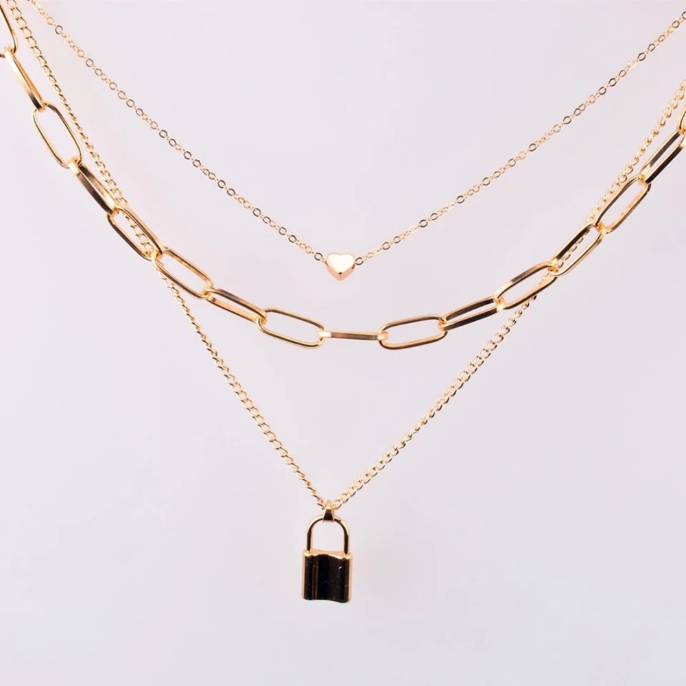 Gold 3 Layer Chunky Lock Necklace Heart 🔒 ❤️ - Picture 5 of 7